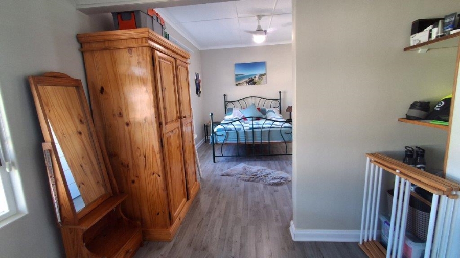 3 Bedroom Property for Sale in Stilbaai Wes Western Cape